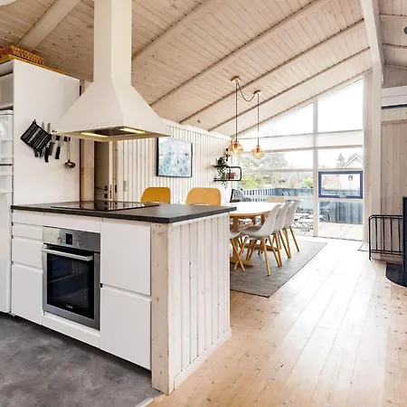 4 Star Holiday Home In Vaeggerlose 펜션 Bøtø By