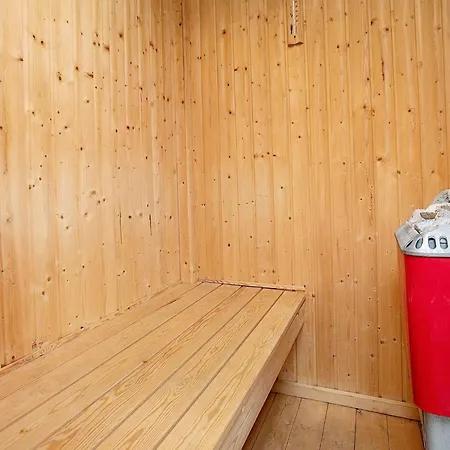 Holiday home 4 Star In Vaeggerlose